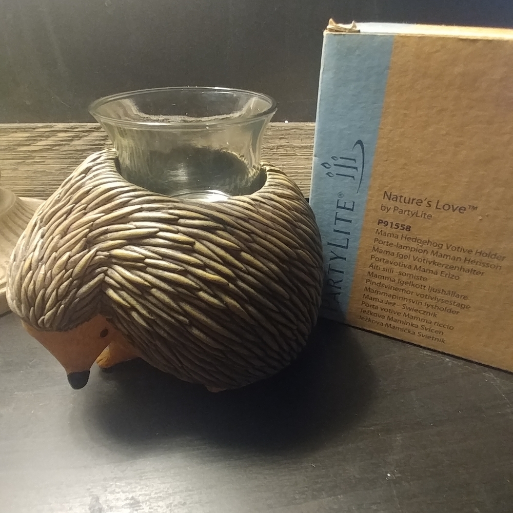Partylite NEW!  Mama Hedgehog Votive Holder P91558